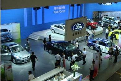 長(zhǎng)安福特精彩亮相2011重慶國(guó)際車展，全系車型演繹非凡