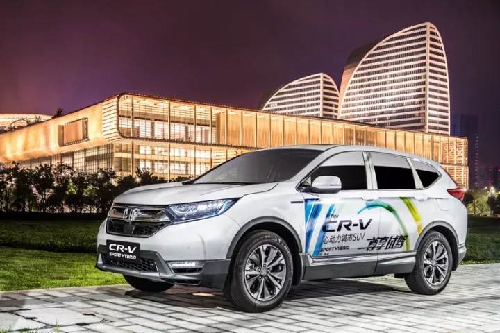 春風又綠江南岸，看景良伴還是當屬CR-V 銳?混動